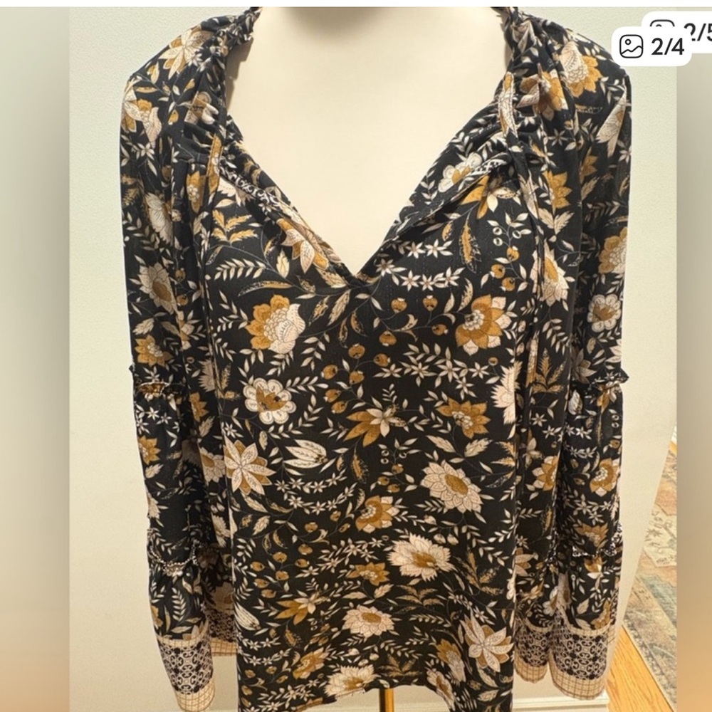 lovestitch Black Floral Boho Blouse with Cream & Gold Accents - Picture 2 of 4